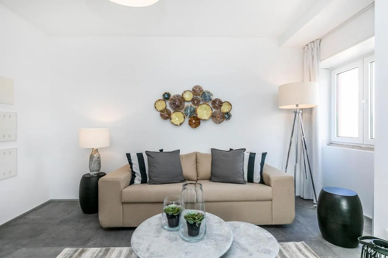 Gloria Suites By Lxway Lissabon 4*,
